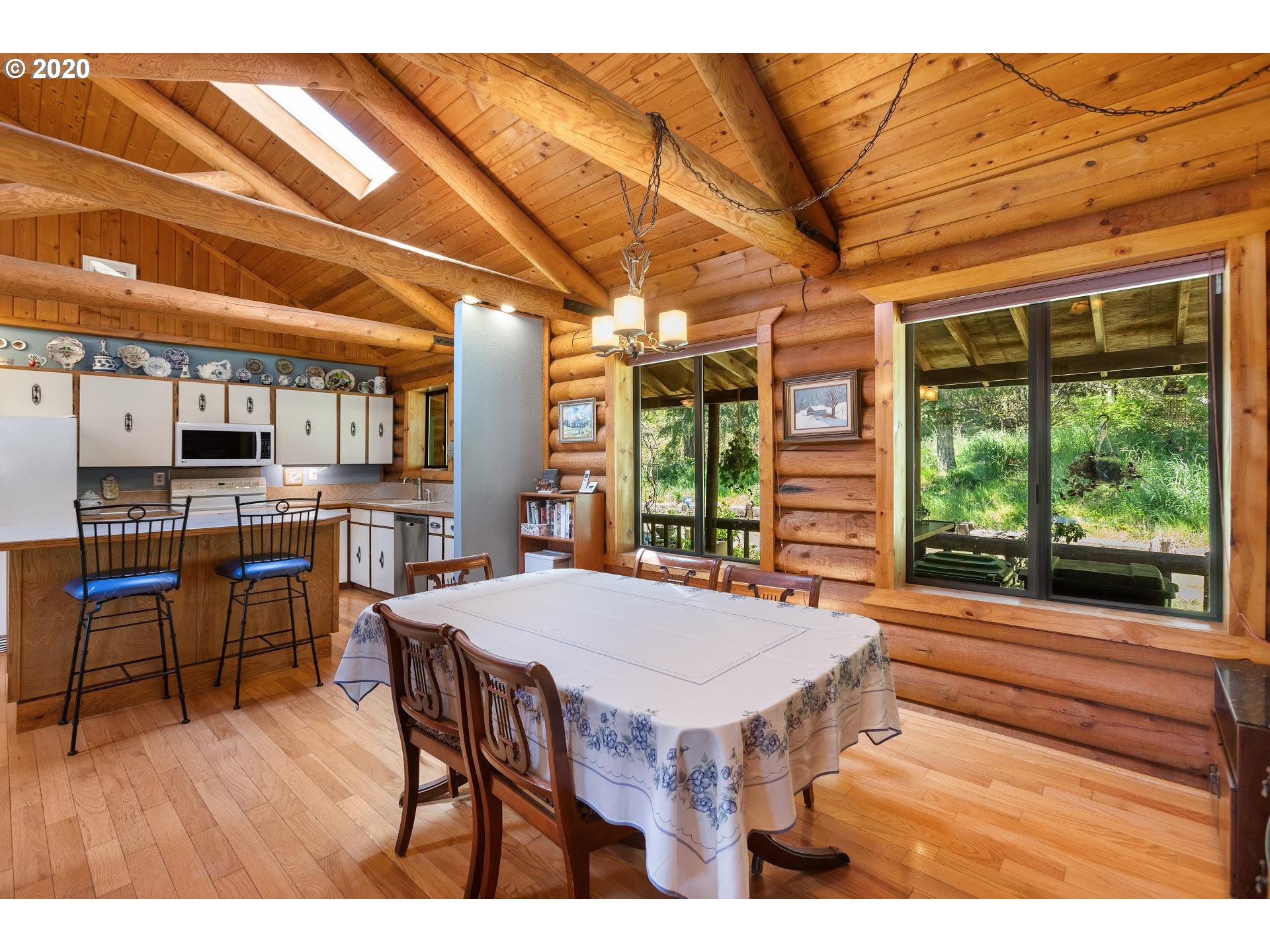55601 Southwest Sain Creek Road Gaston, OR 97119 - Photo 10 of 26 Gallery Image 10