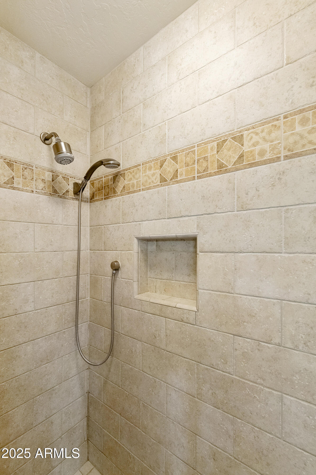 5622 North Palacio Way Phoenix, AZ 85014 - Photo 15 of 26