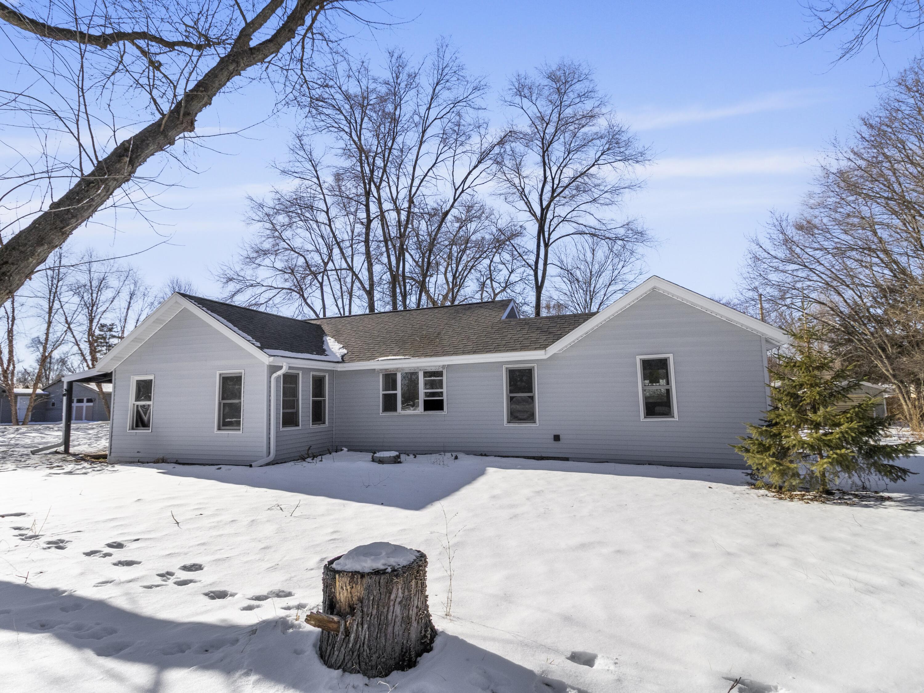 8444 Fish Hatchery Road Burlington, WI 53105 - Photo 1 of 32 IMG_3478