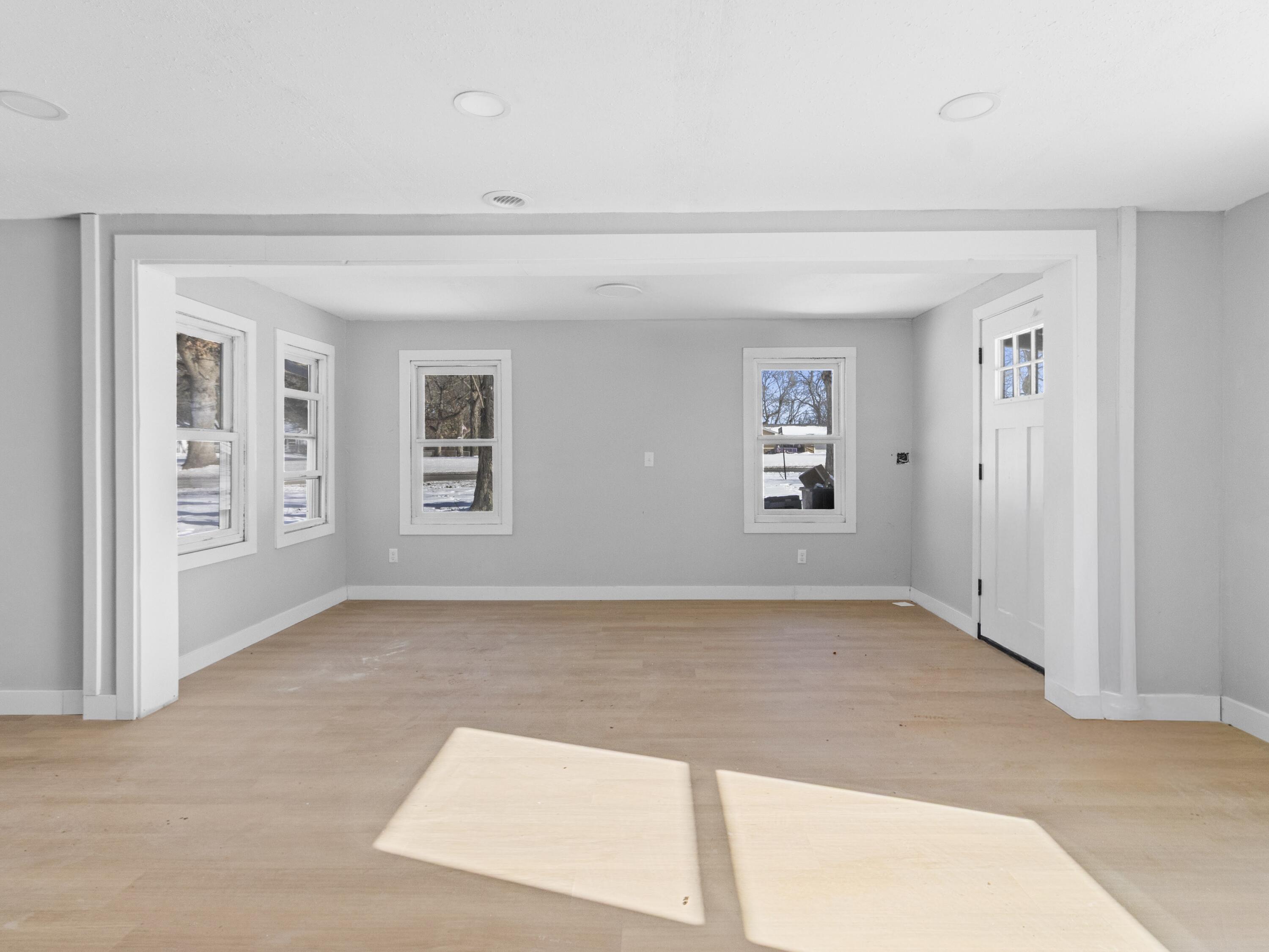 8444 Fish Hatchery Road Burlington, WI 53105 - Photo 8 of 32 IMG_3486