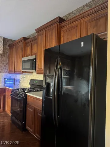 $2,095 | 7334 West Mistral Avenue, Las Vegas, NV 89113