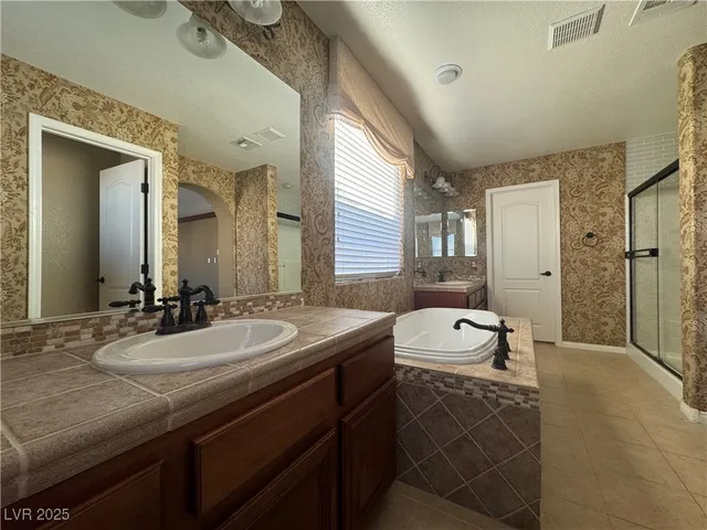 $2,095 | 7334 West Mistral Avenue, Las Vegas, NV 89113