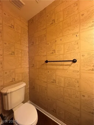 $2,095 | 7334 West Mistral Avenue, Las Vegas, NV 89113