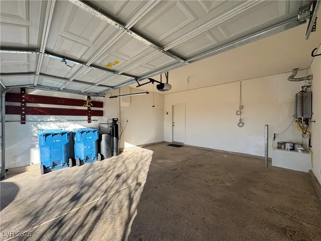 $2,095 | 7334 West Mistral Avenue, Las Vegas, NV 89113