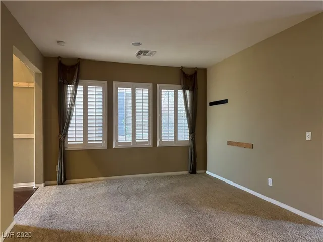 $2,095 | 7334 West Mistral Avenue, Las Vegas, NV 89113