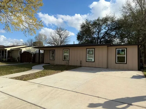 $139,000 | 7422 Thurow Street, Houston, TX 77087