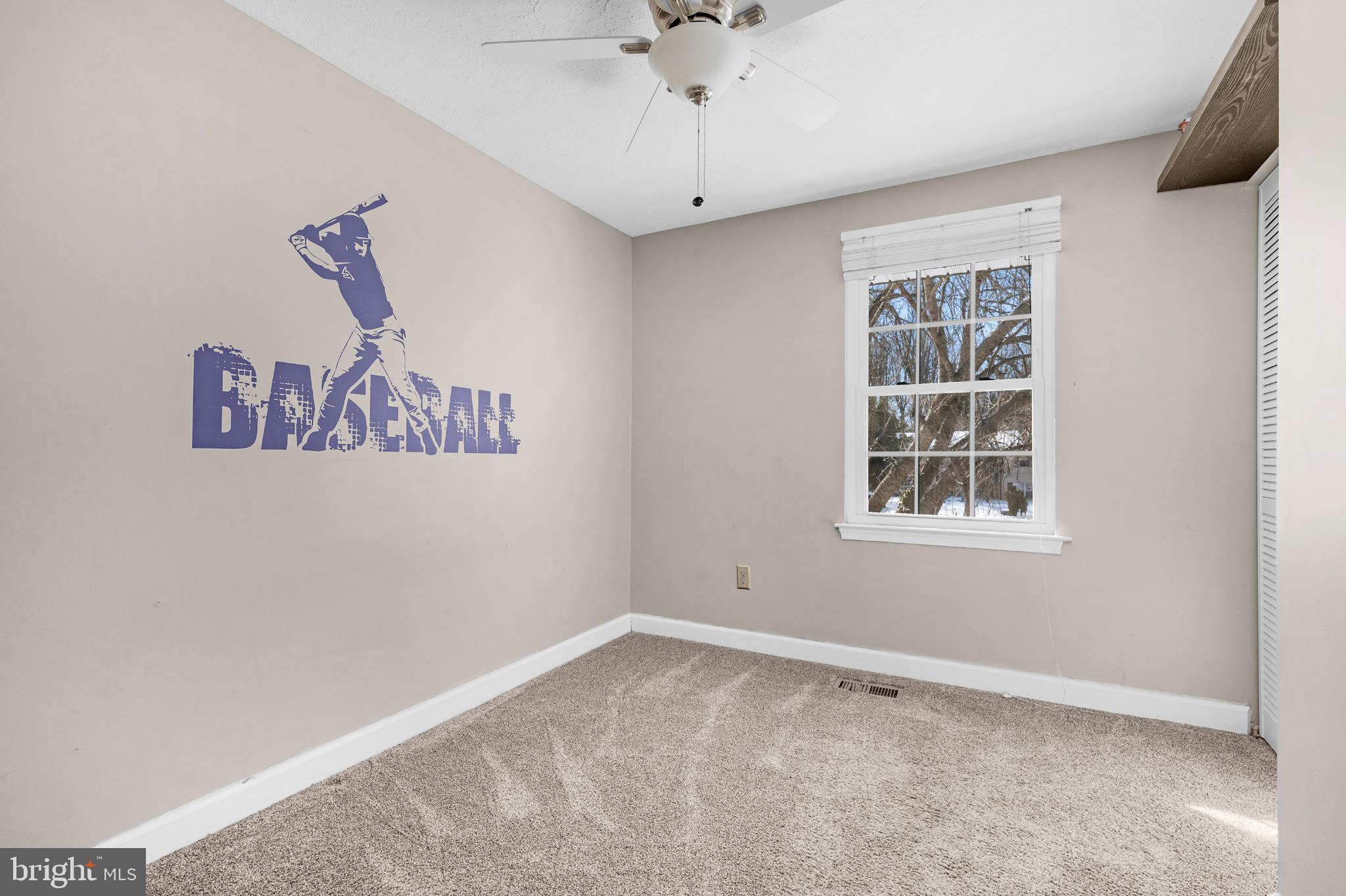 1688 Secretariat Drive Annapolis, MD 21409 - Photo 17 of 20 an empty room with windows and fan