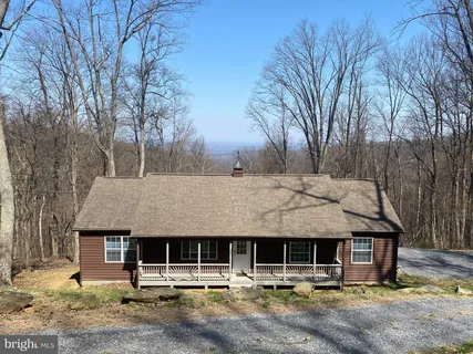 $425,000 | 397 Parkside Road, Linden, VA 22642