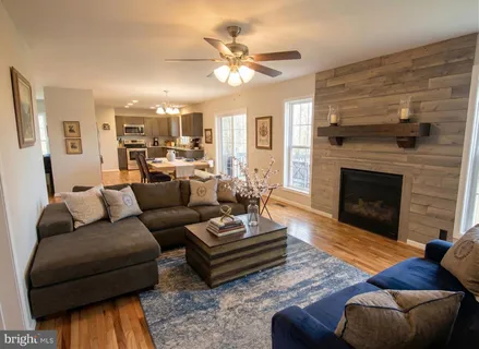 $425,000 | 397 Parkside Road, Linden, VA 22642