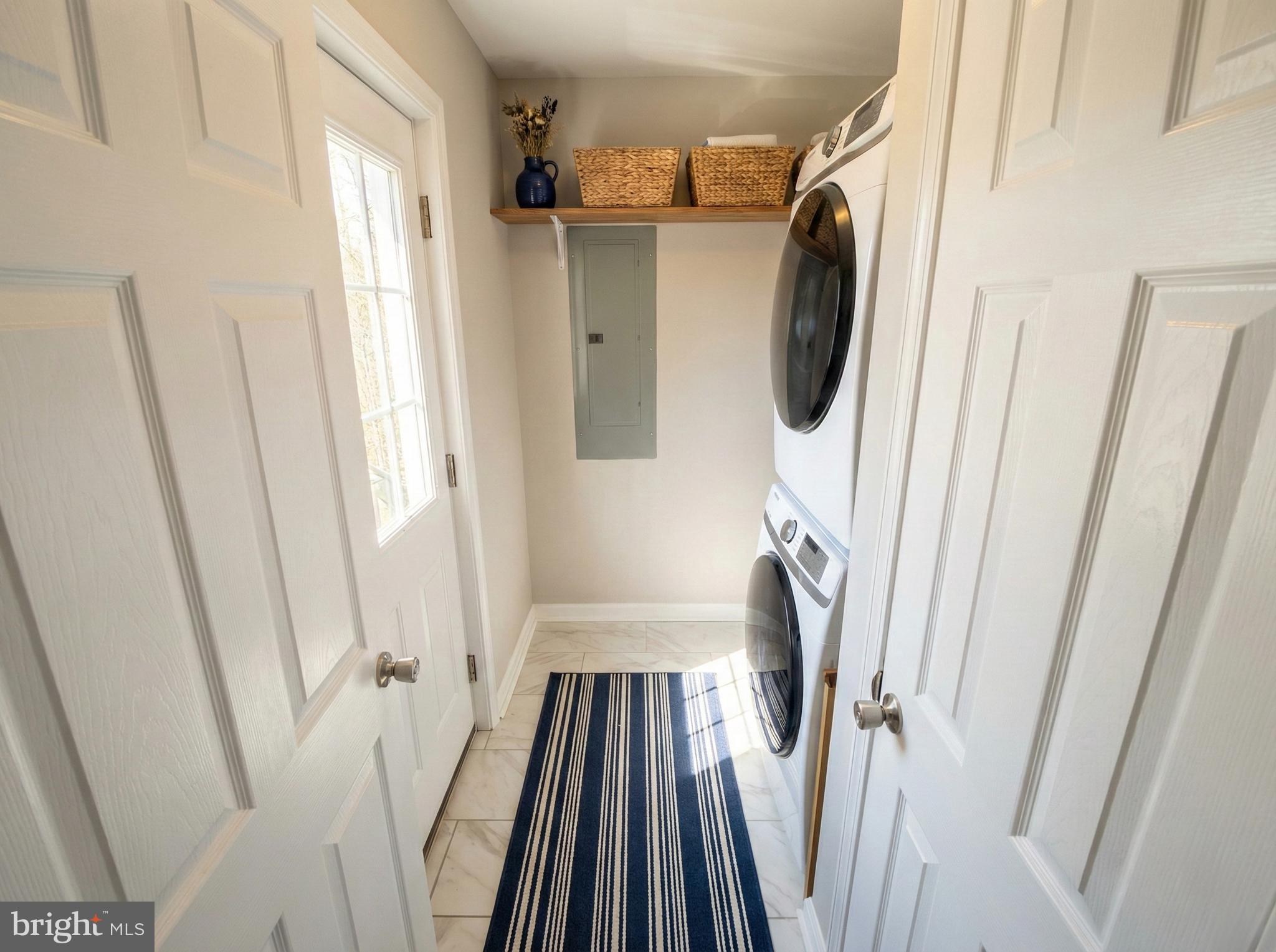 397 Parkside Road Linden, VA 22642 - Photo 25 of 32 a view of walk in closet