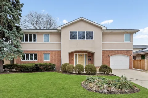 $800,000 | 5133 Carol Street, Skokie, IL 60077
