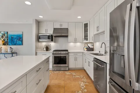 $800,000 | 5133 Carol Street, Skokie, IL 60077