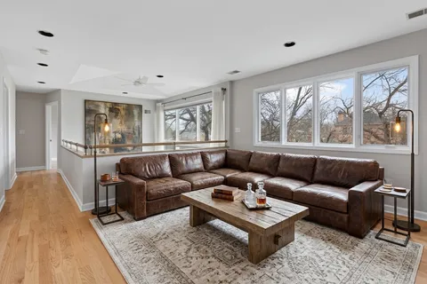 $800,000 | 5133 Carol Street, Skokie, IL 60077