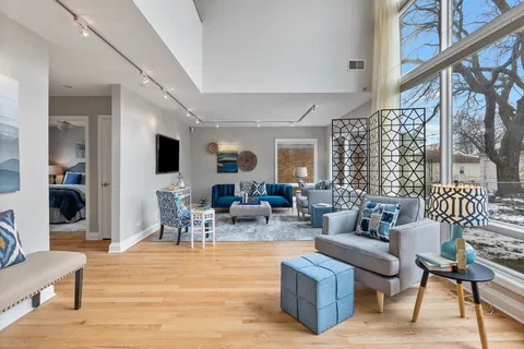 $800,000 | 5133 Carol Street, Skokie, IL 60077