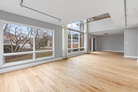 $800,000 | 5133 Carol Street, Skokie, IL 60077