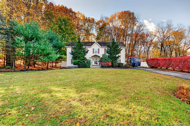 $575,000 | 131 Erie Avenue, New Windsor, NY 12553