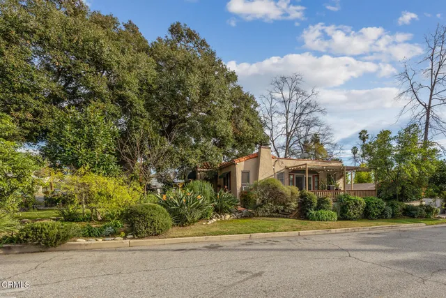 $960,000 | 646 East Sacramento Street, Altadena, CA 91001