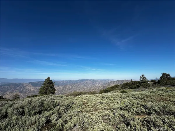 a view of sky view