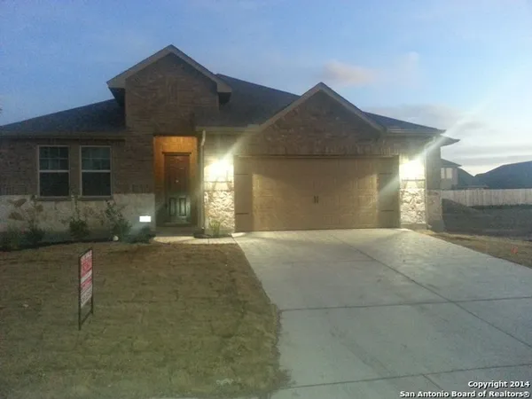 $2,395 | 8610 Kihnu Willow, San Antonio, TX 78251