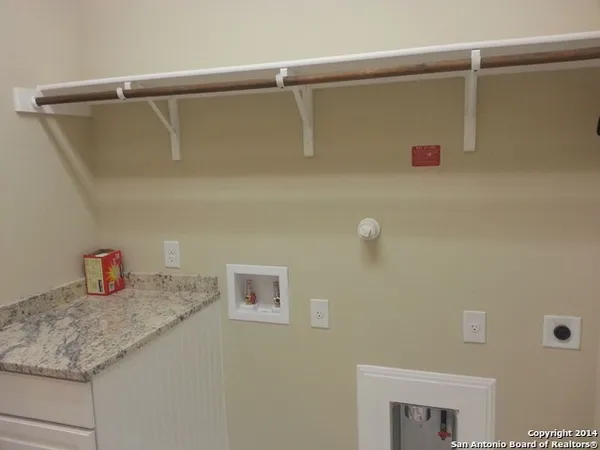 $2,395 | 8610 Kihnu Willow, San Antonio, TX 78251