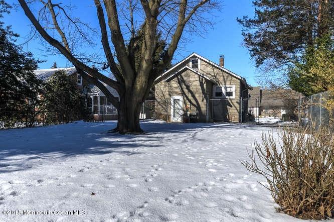 11 Zieglers Lane Hamilton, NJ 08690 - Photo 18 of 19 11 Zieglers Ln Hamilton-small-020-Exteri