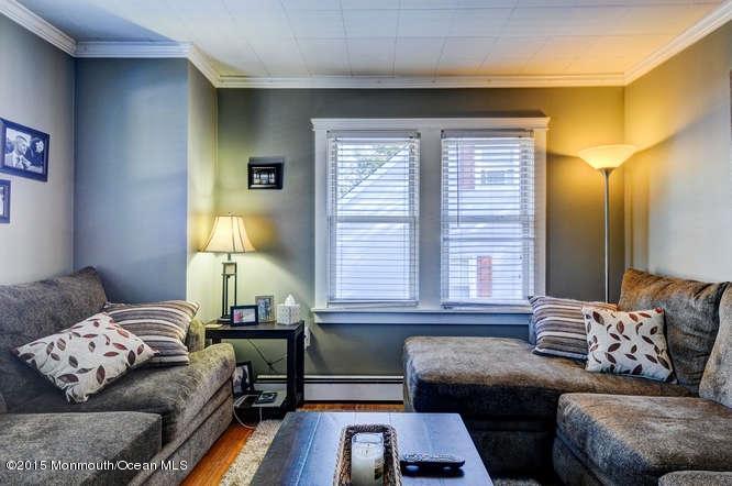 11 Zieglers Lane Hamilton, NJ 08690 - Photo 6 of 19 11 Zieglers Ln Hamilton-small-007-Living