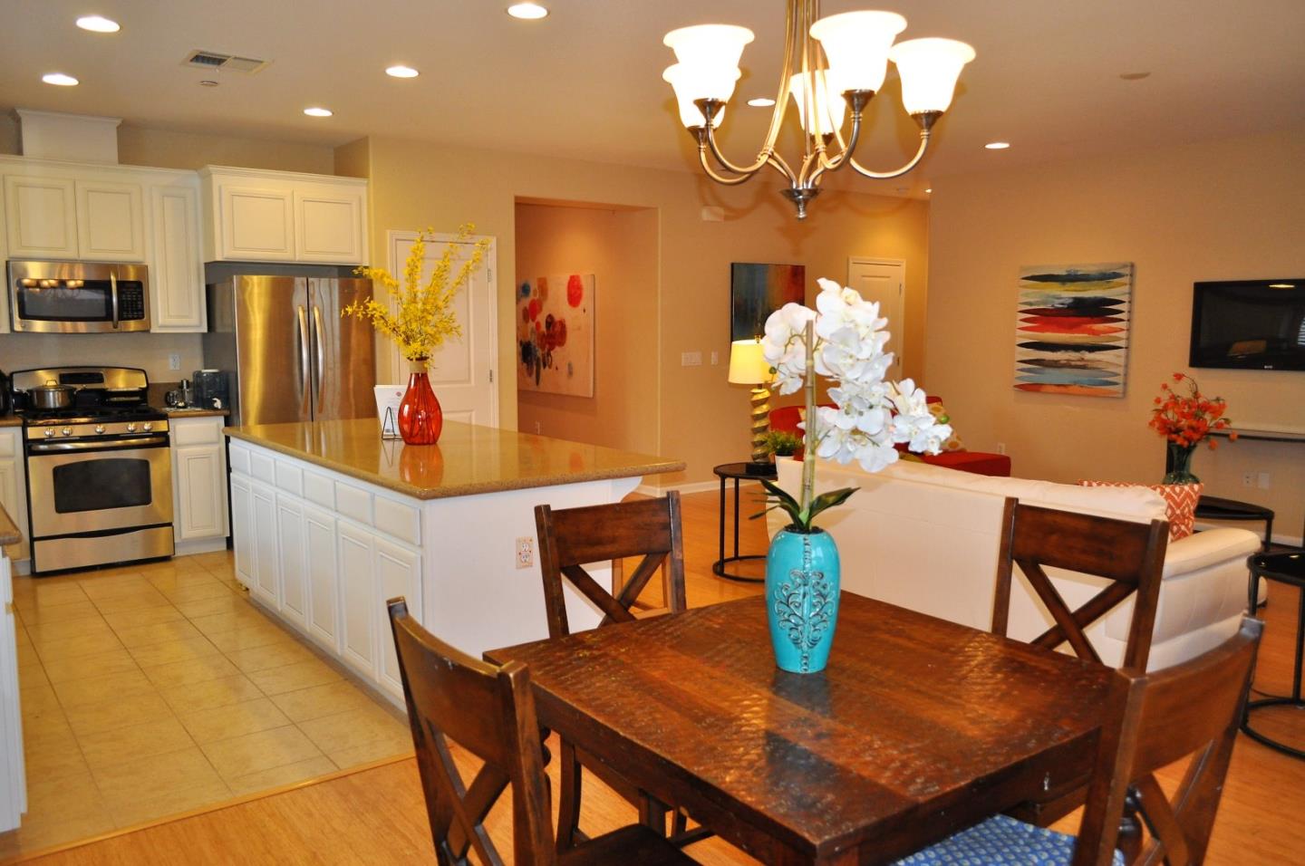 9541 Rodeo Drive Gilroy, CA 95020 - Photo 5 of 30 Gallery Image 5