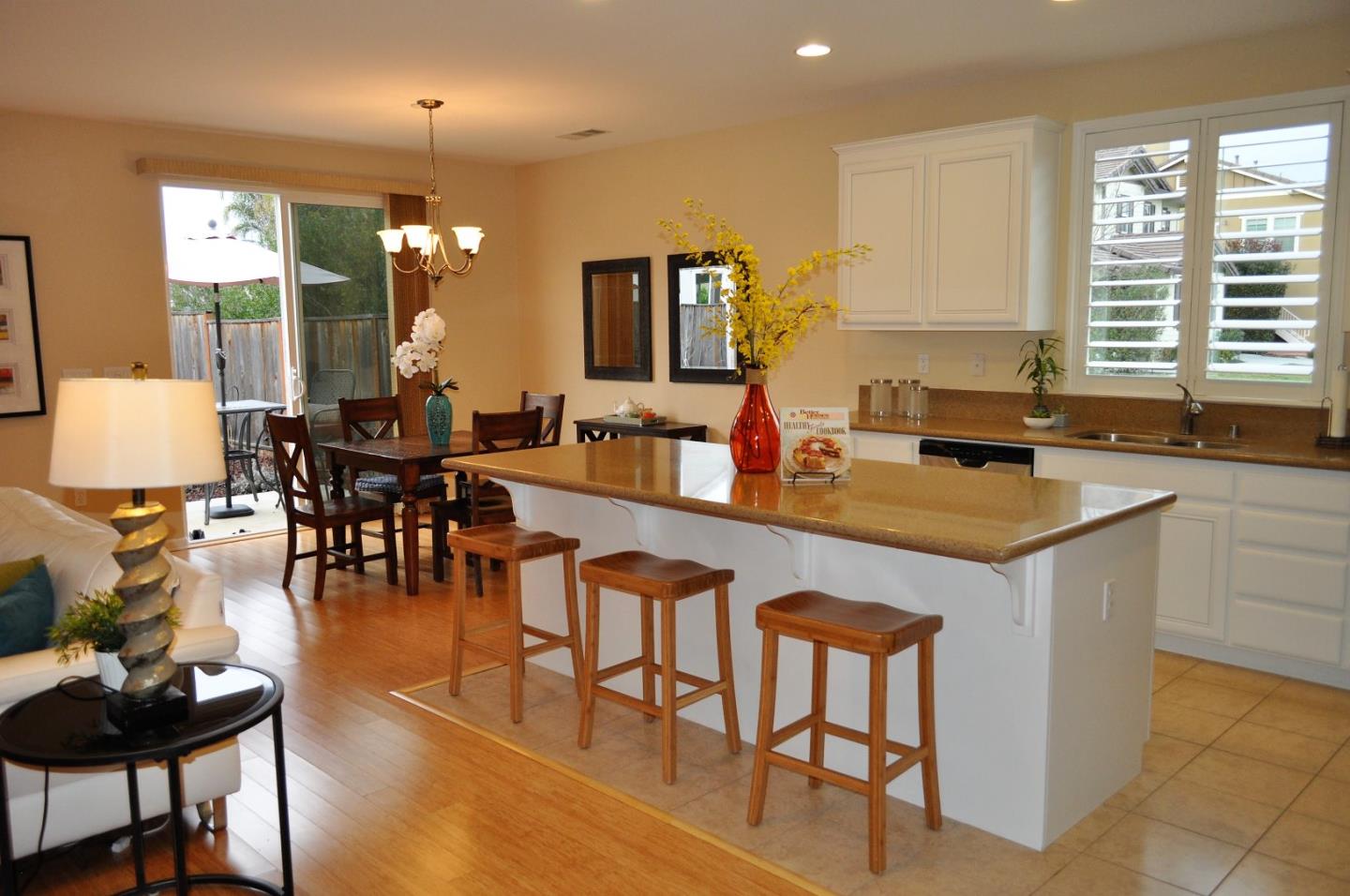 9541 Rodeo Drive Gilroy, CA 95020 - Photo 7 of 30 Gallery Image 7
