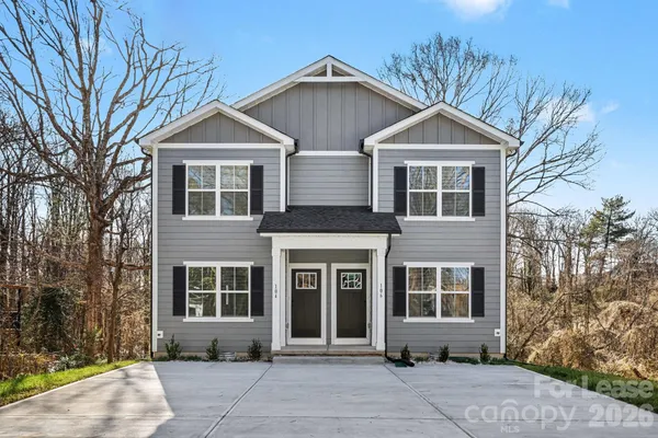 $1,750 | 106 10th Avenue Southeast, Hickory, NC 28602