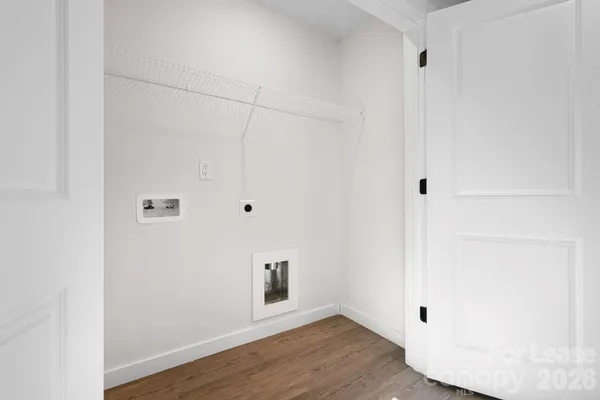 $1,750 | 106 10th Avenue Southeast, Hickory, NC 28602