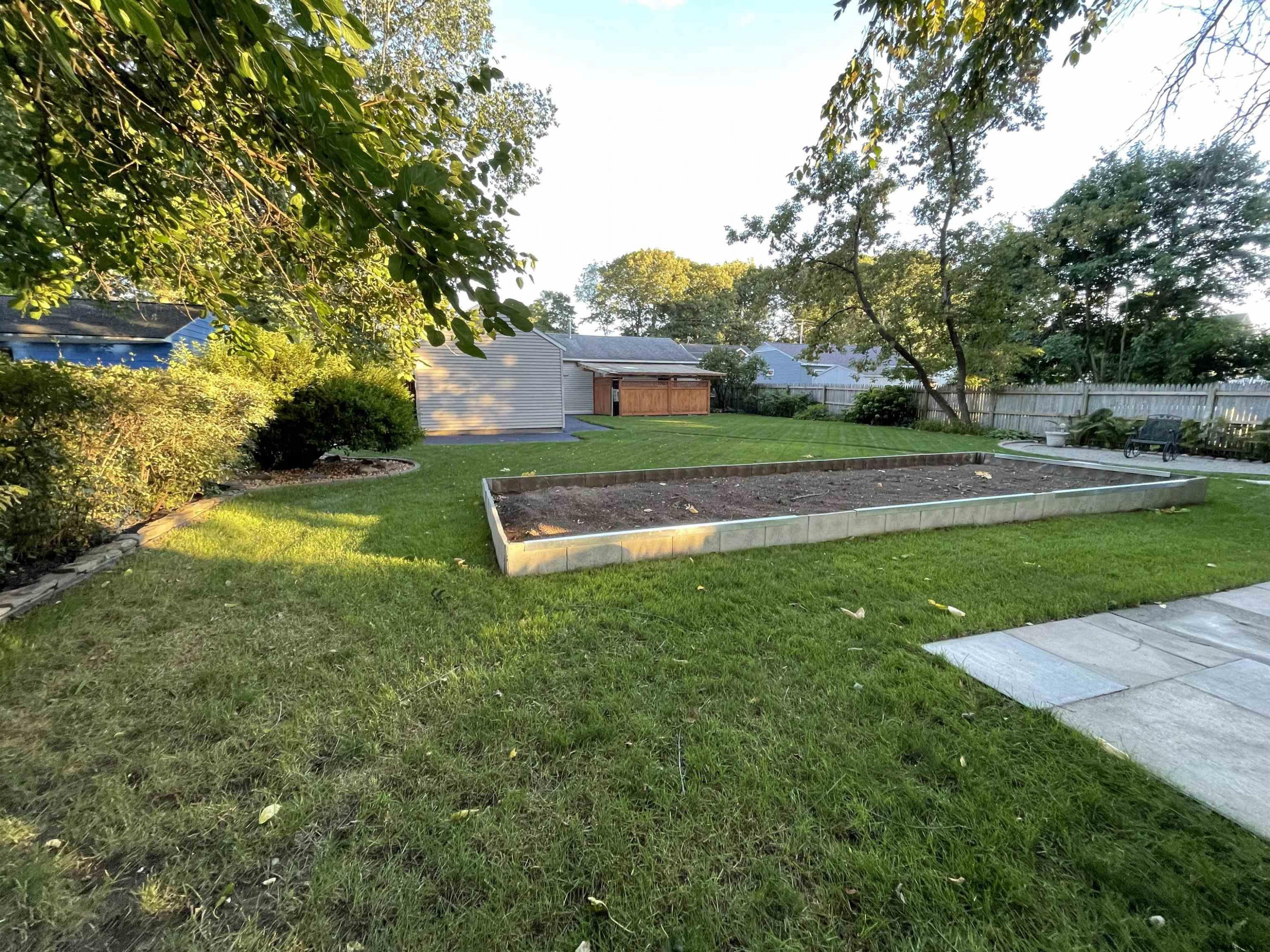 423 Chiswell Road Schenectady, NY 12304 - Photo 11 of 29 Photo 11
