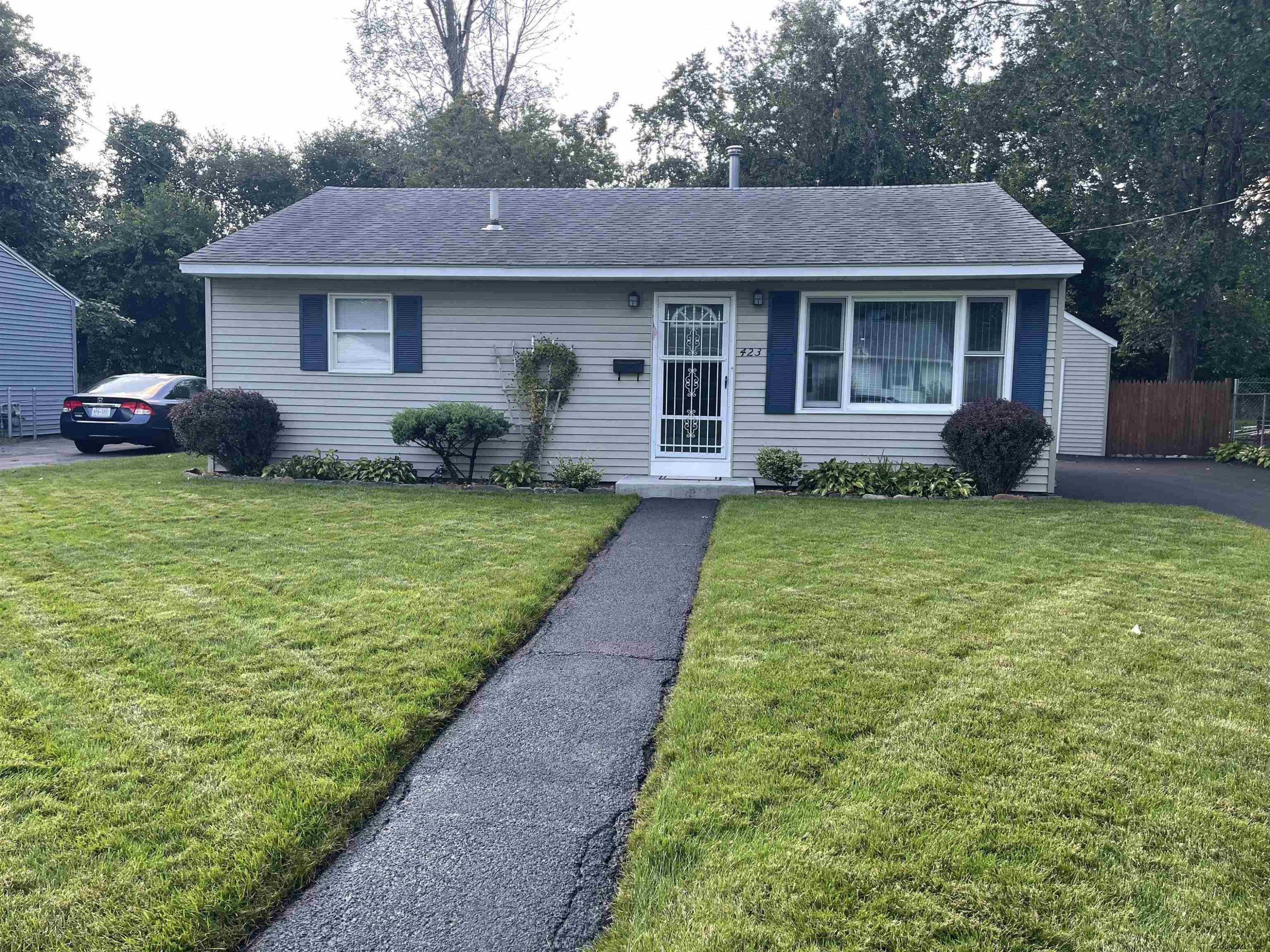 423 Chiswell Road Schenectady, NY 12304 - Photo 3 of 29 Photo 3