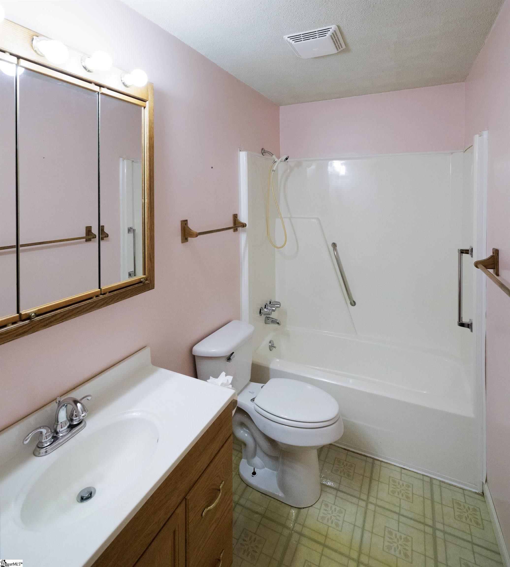 329 Berry Road Pelzer, SC 29669 - Photo 26 of 38