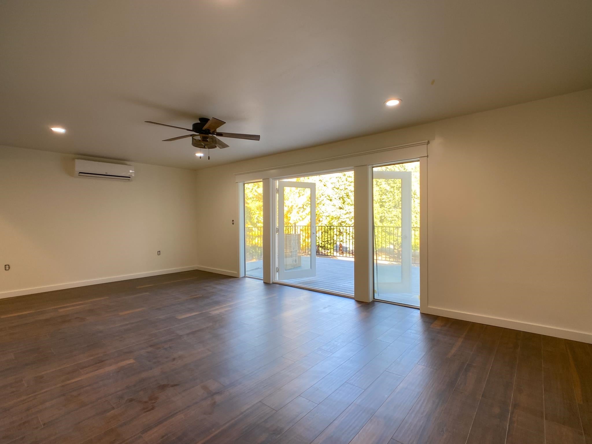 1635 Deetz Road Mount Shasta, CA 96067 - Photo 9 of 24 Gallery Image 9