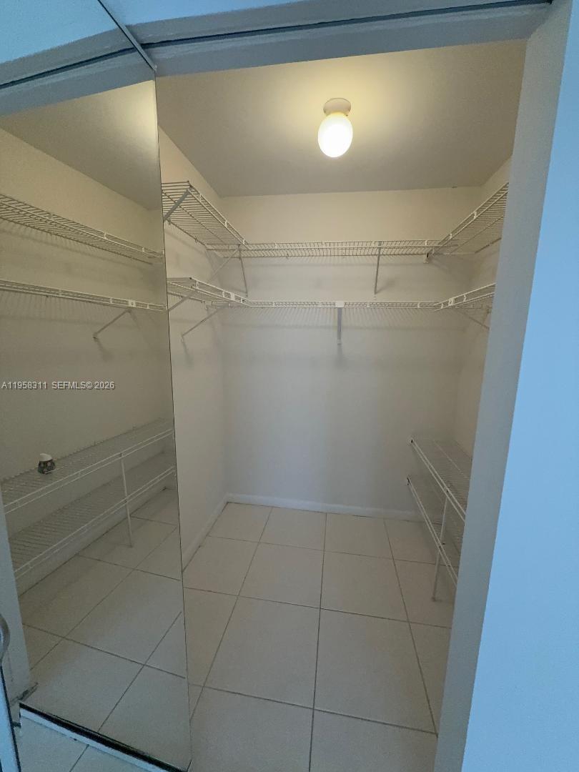 16919 North Bay Road, Unit 507 Sunny Isles Beach, FL 33160 - Photo 20 of 28 Photo 20