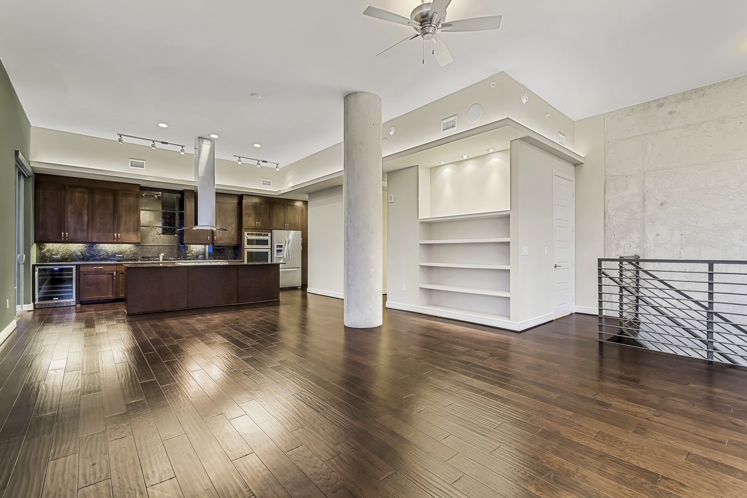 214 Barton Springs Road, Unit 1909 Austin, TX 78704 - Photo 2 of 25 Gallery Image 2