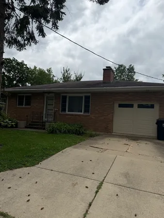 $185,000 | 1107 West Avenue, Normal, IL 61761