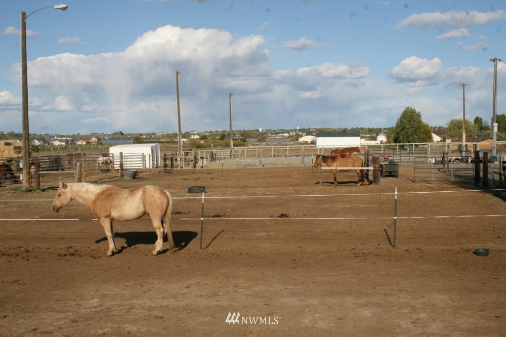 2167 Valley Road Northeast Moses Lake, WA 98837 - Photo 11 of 13 Gallery Image 11