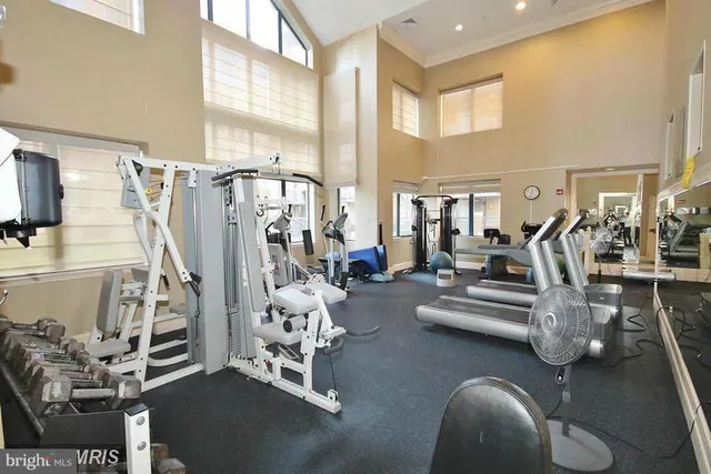 $2,400 | 3835 9th Street North, Unit 602E, Arlington, VA 22203