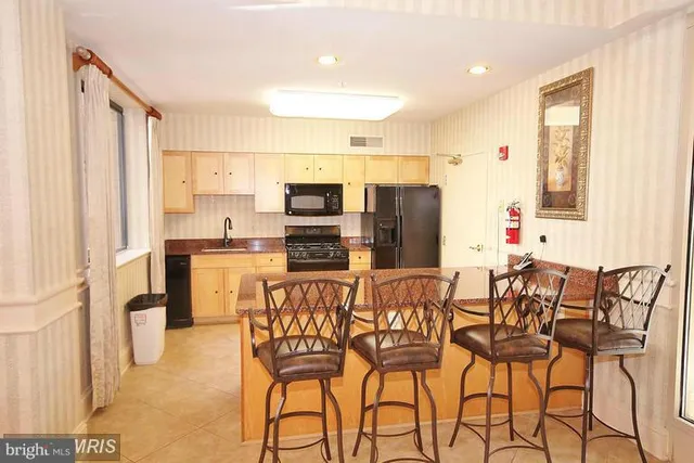 $2,400 | 3835 9th Street North, Unit 602E, Arlington, VA 22203