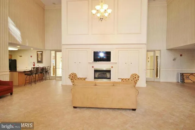 $2,400 | 3835 9th Street North, Unit 602E, Arlington, VA 22203