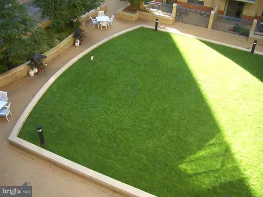 $2,400 | 3835 9th Street North, Unit 602E, Arlington, VA 22203