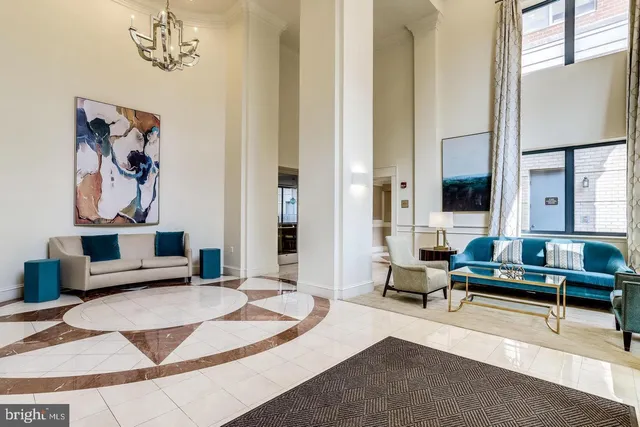 $2,400 | 3835 9th Street North, Unit 602E, Arlington, VA 22203