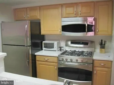 $2,400 | 3835 9th Street North, Unit 602E, Arlington, VA 22203