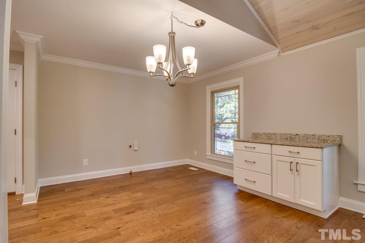 501 Merrie Road Raleigh, NC 27606 - Photo 6 of 28