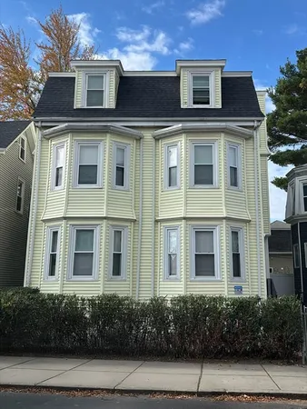 $2,000 | 8 Beethoven Street, Unit 3L, Boston, MA 02119