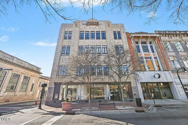 103 West Main Street, Unit 305 Durham, NC 27701 - Photo 2 of 25 front view of a building