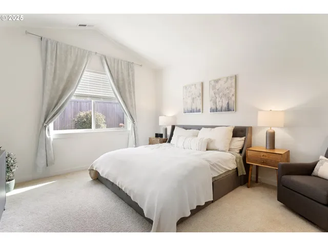 $474,900 | 1300 North Broadway Street, Estacada, OR 97023