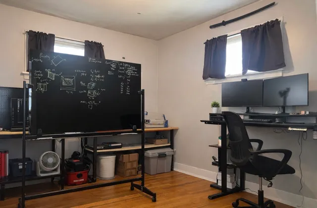 $2,600 | 223 Hudson Street, Johnson City, NY 13790