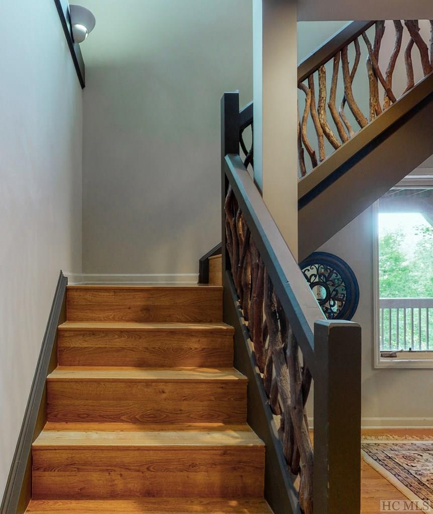 260 Deer Run Road Sapphire, NC 28774 - Photo 24 of 51 Gallery Image 24